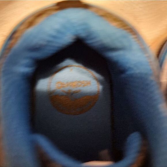 Toddler Boys 8t Sneakers, Like New. Worn Once.Blue. Osh Kosh - Picture 5 of 8